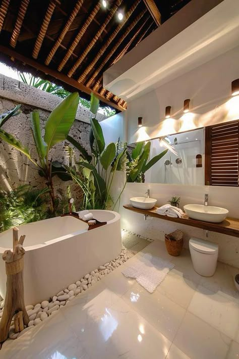 Canggu Villa, Bali Jungle, Bali Luxury Villas, Hotels In Bali, Bali Luxury, Bali Style Home, Modern Tropical House, Outdoor Bathroom Design, Bali Villa