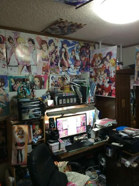 Incel Boy, Incel Oc, Incel Aesthetic, Hikikomori Room, Otaku Bedroom, Otaku Room, Messy Room, Cute Room Ideas, Types Of Rooms