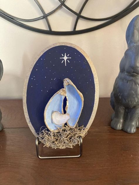 Carolina Seashellers | I made my first oyster shell nativity scenes and gifted them to family yesterday | Facebook Oyster Nativity, Oyster Shell Nativity Scene, Oyster Shell Tree Angel, Oyster Shell Manger Scene, Nativity Shell Ornaments, Shell Nativity Set, Oyster Shell Nativity Ornament, Oyster Shells, Nativity Scene