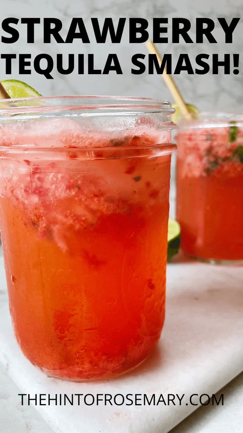 Strawberry Tequila Drinks, Pink Mixed Drinks, Vegas Drinks, Tequila Smash, Tequila Mixed Drinks, Strawberry Tequila, Cocktail Drinks Alcoholic, Happy Drink, Drink Recipes Nonalcoholic