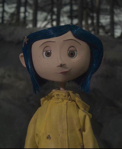 Animated Halloween Movies, Caroline Movie, Coraline Characters, Coraline Movie, Animated Halloween, Coraline Aesthetic, Coraline Jones, Tim Burton Movie, What To Watch