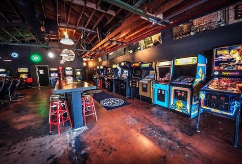 Coin Op // Good drinks and food that can be enjoyed whilst playing old-school arcade games. Old School Arcade Games, Photowall Ideas, Arcade Bar, Gaming Lounge, Game Cafe, Arcade Room, Game Room Basement, Lakeside Cabin, Arcade Game Room