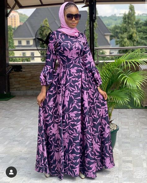 33 Best Muslim Fashion & Dress Styles For Muslim Women (29) Ankara Long Gown Styles For Muslims, Hausa Fashion Woman Dresses, Muslim Fashion Dress Modern, Materials Gown Style, Islamic Fashion Dresses, Ankara Long Gown Styles, Modest Dresses Fashion, Long African Dresses, African Dresses Modern