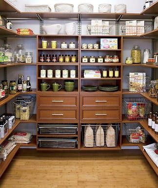 The coolest pantry Beautiful Pantry, Dream Pantry, Organized Pantry, Kitchen Pantry Design, Pantry Ideas, Butler's Pantry, Pantry Design, Pantry Storage, Home Organization Hacks