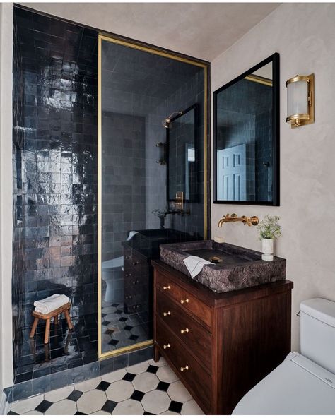 Interesting Shower Tile, Navy Shower Room, Moody Shower Tile, Navy Shower Tile, Moody Bathroom Tile, Moody Small Bathroom, Elegant Small Bathroom Ideas, Bachelor Bathroom, Brown Tile Bathroom