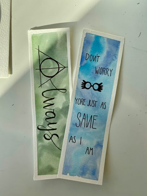 Cute Bookmarks Harry Potter, Harry Potter Inspired Bookmarks, Homemade Canvas Art Diy Ideas, Bookmarks Handmade Harry Potter, Harry Potter Book Marks Diy, Harry Potter Bookmark Ideas, Book Marks Diy Homemade, Diy Harry Potter Bookmarks, Harry Potter Book Marks