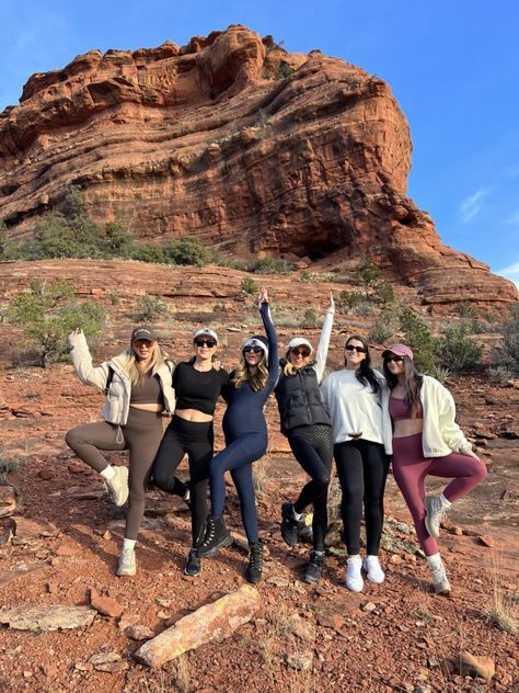 The Ultimate Guide to Sedona, Arizona - JetsetChristina Sedona Bachelorette, Bachelorette Locations, Bachelorette Party Locations, Arizona Travel Guide, Bachelorette Inspo, Bachelorette Party Destinations, Bachelorette Planning, Swim Party, Bachelorette Itinerary