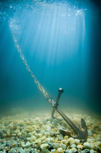 Anchor Underwater, Rusty Anchor, Anchor Drawings, Anchor Wallpaper, Boat Drawing, Underwater Painting, Ship Anchor, Art Major, Sleeve Ideas