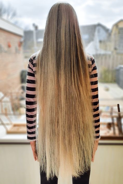 Lang haar na je 40e not done? Charlotta (57) en Esther (48) bewijzen dat het wél kan – Heb je HÁÁR weer Long Hair Tips, Hair Tips, Fashion Makeup, Hair Hacks, Women Fashion, Long Hair, Hair Color, Hairstyles, Long Hair Styles