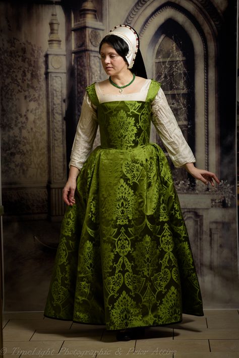 tudor kirtle  by Prior Attire Tudor Inspired Dress, 1530s Dress, Tudor Fashion Women, Tudor Kirtle, 1500s Fashion, Tudor Dress, Tudor Fashion, Tudor Costumes, Sca Garb