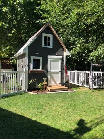 She Shed Loft, She Shed With Loft, Shed With Loft, Coach House, Diy Shed, She Shed, Tiny House, Shed, Loft