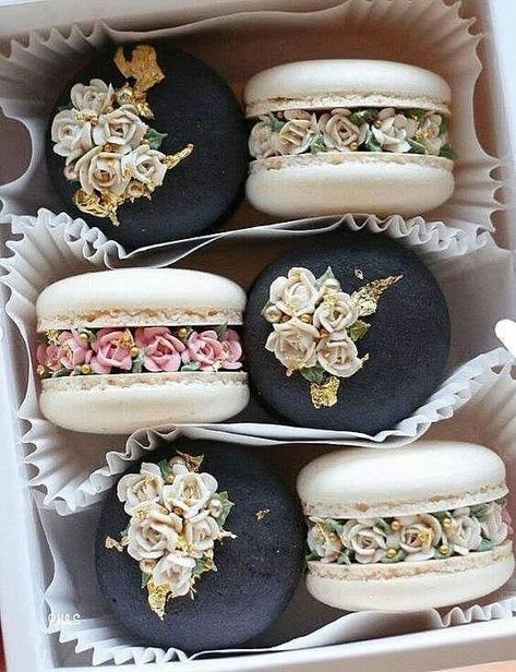 Torte Creative, Wedding Macarons, 귀여운 음식 그림, Macaroon Recipes, Pretty Dessert, Cute Baking, Wedding Traditions, Macaron Recipe, Fancy Desserts