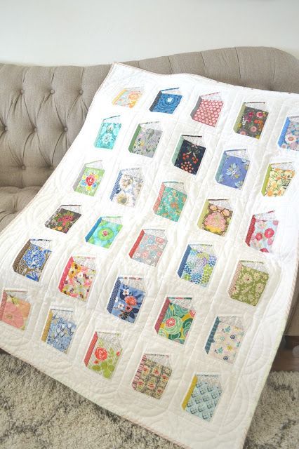 In my last post, I shared a Tall Tale Quilt with light gray background made with modern fabric choices. I had the image in my head of how i... Patchwork Quilt Patterns, How To Finish A Quilt, Book Quilt, Scrappy Quilts, Quilting Crafts, Scrap Quilts, Machine Quilting, Quilt Inspiration, Modern Quilts