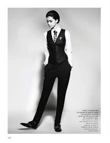 Girl In Suit, Woman In Suit, Queer Fashion, Vogue India, Androgynous Fashion, Tomboy Fashion, Menswear Inspired, Suit Fashion