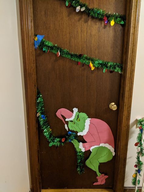 Christmas Door Ideas For Apartments, Door Decorations Classroom For Christmas, Cindy Lou Who Door Decoration, Grinch Office Door Decorating Ideas, Present Door Decoration, Grinch Door Decor, The Grinch Door Decorations, Grinch Doors, Stocking Door Decoration