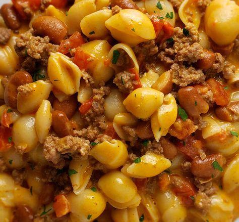 Cowboy Pasta Hamburger Pasta Recipes, Cheesy Shells, Cowboy Pasta, Cheese Stuffed Shells, Inflatable Santa, Pasta Casserole, Hamburger Recipes, Dinner Sides, Tacos Beef