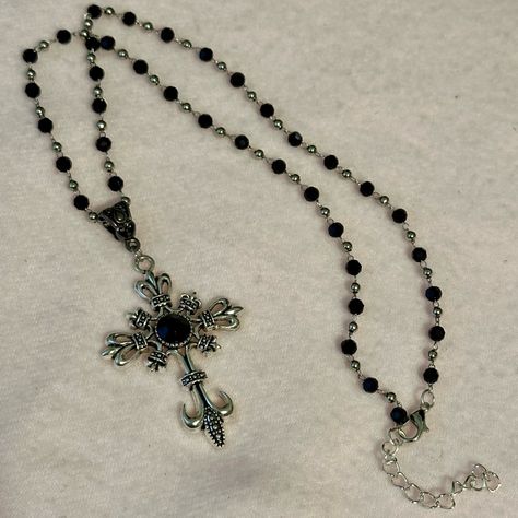 Gothic Dark Silver Cross Vampire Necklace Chain Jewelry Halloween Unisex Beads Unisex Women Men Black And Silver Tone Cross Pendant Necklace. Lovely Black And Silver Tone Cross Pendant On A Black Beaded Necklace, Perfect Addition To Your Necklace Collection. Looks Great With Simple Or Fancy Outfits. *Brand New. *Necklace Length: 45+5cm Extension Chain. *Cross Size: 5.5cm Approximately. *Cross Material : Zinc Alloy. *Will Ship Next Day Or Same Day If Possible. *Make A Bundle Of 2 Or More Items And Save $2 (Message Me First!) #Gothicnecklace#Religiousjewelry#Unisexnecklace#Menaccessories#Vampirecross Accessories Dark Aesthetic, Rosary Cross Necklace, Cool Necklaces Aesthetic, Silver Necklace Cross, Goth Aesthetic Jewelry, Silver Necklace With Pendant, Necromancer Jewelry, Affliction Necklace, Handmade Cross Necklace