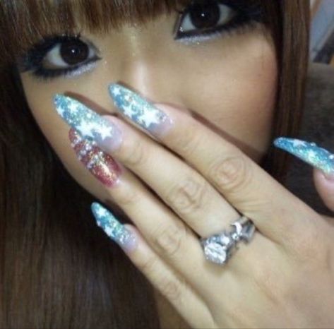 Gyaru Aesthetic, Agejo Gyaru, Gyaru Makeup, 일본 패션, Nail Art For Beginners, Heart Nail, Heart Nail Art, Gyaru Fashion, Really Cute Nails