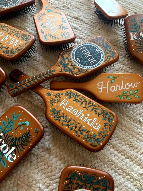 Hand-lettered customized Aveda paddle brush Wooden Hair Brush Painted, Painted Wooden Hair Brush, Hand Painted Hair Brush, Bridesmaid Gift Ideas Diy, Painted Hairbrush, Crafty Christmas Gifts, Wooden Box Crafts, Wooden Hair Brush, Sleepover Birthday Parties