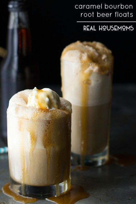 Caramel Bourbon Root Beer Floats are fun and delicious adult root beer floats, and ready in 5 minutes! Root Beer Float Recipe, Caramel Bourbon, Beer Ice Cream, Boozy Ice Cream, Peppermint Bark Recipes, Root Beer Floats, Float Recipes, Lemon Cocktail, Fruit Sorbet