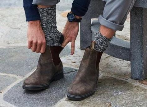 Ankle Boot Socks, How To Wear Slouch Socks, How To Wear Socks With Ankle Boots, Socks With Chelsea Boots, Boot Socks How To Wear, Calf Socks Outfit, Socks With Ankle Boots, Chelsea Boots With Socks, Socks With Boots