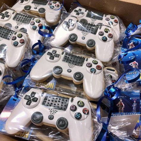 Cookievonster on Instagram: “Try taking away their #ps4  controller or these PS4 controller #decoratedcookies off their hands, both impossible! 🎮 #cookiesofinstagram…” Ps5 Birthday Party Ideas, Playstation Party Ideas, Playstation Cookies, Play Station Party Ideas, Playstation Birthday Party Ideas, Gamer Treats, Gamers Party Ideas, Video Game Birthday Party Decorations, Playstation Party