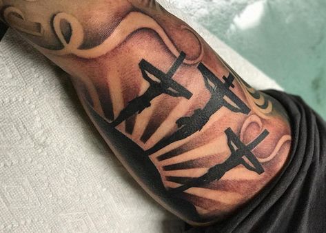 Best Arm Tattoos, Outer Bicep Tattoos, Tattoos Arm Mann, Inside Bicep Tattoo, Arm Tattoos For Men, Inside Of Arm Tattoo, Side Arm Tattoos, Bicep Tattoo Men, Inner Arm Tattoos