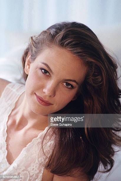 Young Diane Lane, Diane Lane, Beaded Dress, Old Hollywood, Photo Image, Getty Images, Hollywood, Actresses, Stock Photos