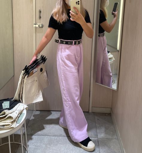 Purple Wide Leg Pants Outfit, Jeans Outfit Wide Leg, Purple Wide Leg Jeans, Black And Purple Outfit, Outfit Celana Kulot, Outfit Wide Leg Jeans, Purple Pants Outfit, Purple Wide Leg, Outfit Wide Leg