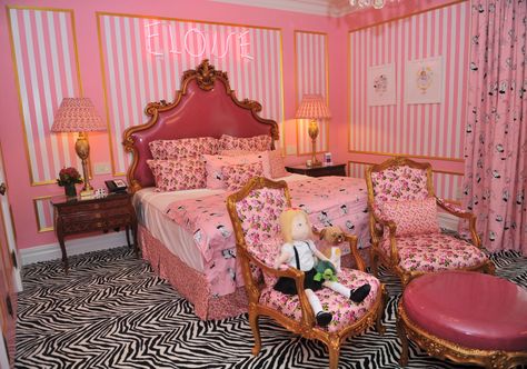 Eloise Suite at the Plaza Hotel Eloise Aesthetic, Fantasy Hotel, Lilac Room, Themed Hotel Rooms, New York Bedroom, Eloise At The Plaza, Theme Hotel, Decorating Above Kitchen Cabinets, The Plaza Hotel