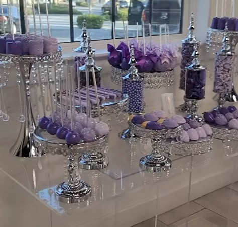 Sweet 16 Party Ideas Lavender, Lavender Dessert Table, Quince Sweets Table, Quince Snack Table, Purple Candy Table, Purple Dessert Tables, Purple Quinceanera Theme, Lavender Dessert, Purple Desserts