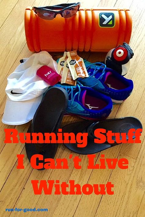 Running Gear I Can't Live Without - My tried and true running gear favorites! Best Running Gear, Gear Shoes, Training Schedule, Running Equipment, Running For Beginners, Half Marathon Training, Run Happy, Best Running Shoes, Running Pants