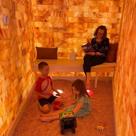 Family Salt Spa Therapy Nature Spa Design, Home Salt Room, Salt Cave Design, Salt Room Design, Light Therapy Room, Spa Modern Design, Day Spa Interiors, Therapy Room Design, Wellness Spa Interior Design