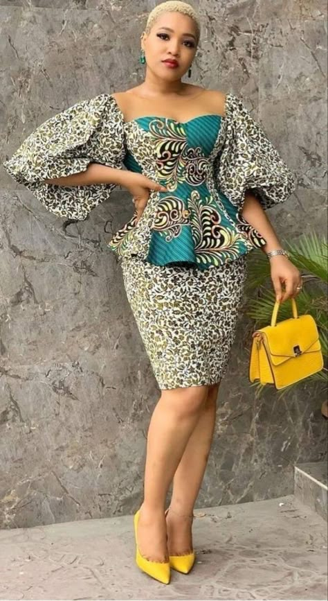 Skirt And Blouse Ankara, Simple Ankara Styles, Ankara Skirt And Blouse Styles, Ankara Styles For Wedding, Nigerian Ankara Styles, Ladies Pictures, Latest Ankara Styles 2019, Gown For Ladies, Nigerian Ankara