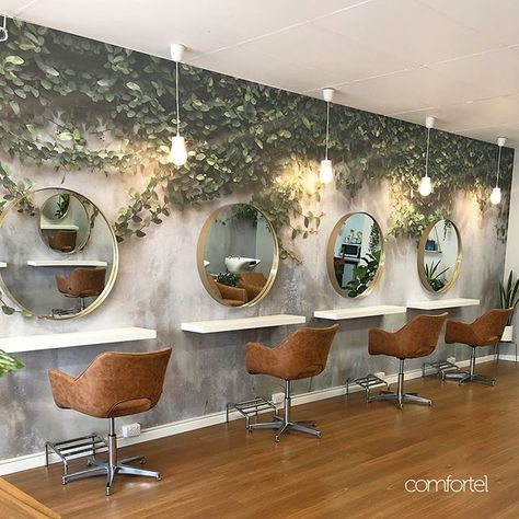 Nail Salon Interior Design, Home Hair Salons, Home Beauty Salon, Spa Room Decor, Hair Salon Design, Dream Salon, Hair Salon Interior, Salon Suites Decor, Hair Salon Decor