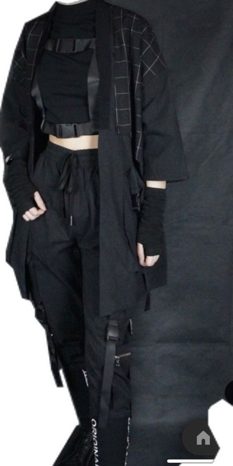 Cute Date Outfits Men, Black Kimono Outfit Japanese, Tech Wear Aesthetic Outfits, Tech Goth Fashion, Edgy Dark Outfits, Emo Techwear Outfits, Black Techwear Women, Goth Techwear Outfits, Dark Cyberpunk Aesthetic Fashion