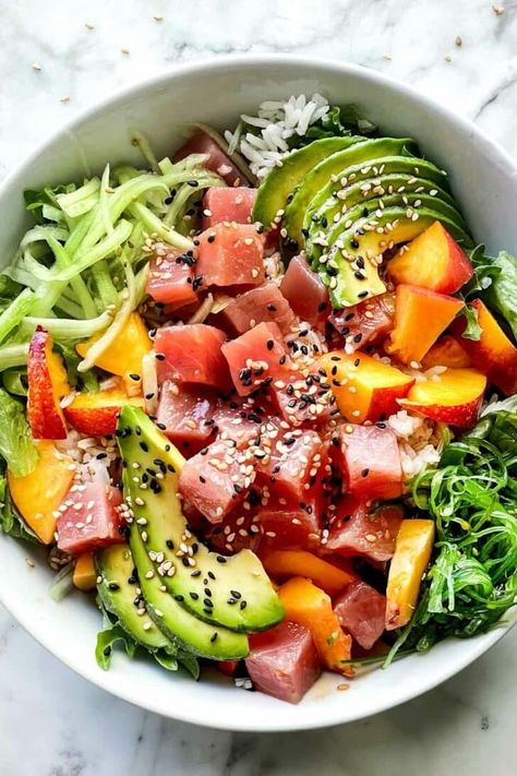 Shoyu Ahi Poke Bowl (Hawaiian Ahi Poke Bowl) | foodiecrush.com Poke Bowl Receta, Tuna Poke Bowl Recipe, Hawaiian Poke Bowl, Sushi Ideas, Poke Salad, Ahi Tuna Poke, Poke Recipe, Tuna Poke Bowl, Poke Bowl Recipe