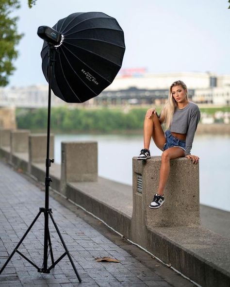 ISO1200 /BTS on Instagram: "Behind the scenes by @craigallanphotography Simple 1 light setup and what I use on 90% of my outdoor sessions. Swipe left for BTS setup. Model @rylee_._eldridge Shoot with @eli_infante_ and @ronhautau 📷 Sony A7rV • Sigma 85mm 1.4 1/1000 • f1.4 • iso 100 💡Westcott FJ 400 • Westcott 36” beauty dish #cincinnatiphotographer #ohiophotographer #photographer #portraitphotography #portrait #offcameraflashphotography #westcottlighting #offcameraflash #portraitpage #ocfportraits #iso1200magazine #flashphotography #portraitphotographer #portrait_ig #instagood #explorepage #sonyalpha #sonyportraits #sigma85mmart #portraitphotographer #iso1200team" Outdoor Photography Lighting Setup, Softbox Lighting, Light Shoot, Photography Lighting Setup, Off Camera Flash, Lighting Setups, T Lights, Composition Photography, Flash Photography