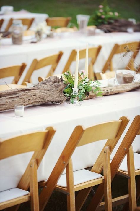 15 Ideas for a Minimalist Wedding | PreOwned Wedding Dresses Folding Chairs Wedding, Simple Chairs, Driftwood Centerpiece, Chairs Wedding, Woods Wedding, Beautiful Wedding Centerpiece, Wooden Centerpieces, Simple Wedding Flowers, Simple Wedding Centerpieces