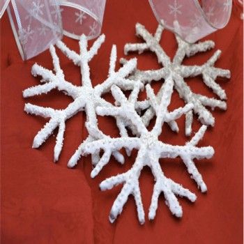 Pretzel Snowflakes, Pretzel Cabin, Pretzel Snowman, Christmas Snacks Ideas, Frozen Elsa Birthday Party, Christmas Dessert Drinks, Christmas Picnic, Winter Snacks, Pretzel Recipes