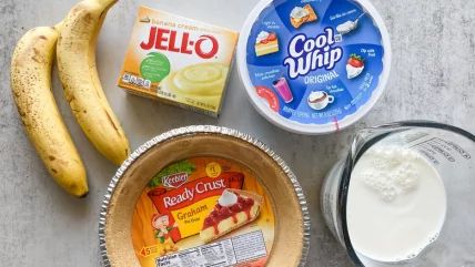 Jello Banana Cream Pie Instant Pudding, Jello Banana Cream Pie Recipe, Sugar Free Banana Cream Pie, Banana Cream Pie Graham Cracker Crust, Banana Cream Pudding Pie, Easy Banana Cream Pie With Pudding, Banana Pie Recipe Easy Instant Pudding, Banana Creme Pie Recipe Easy, Easy Banana Cream Pie Recipe