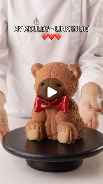 Teddy Bear Cake Ideas, Dinara Kasko, Chocolate Sculpture, Teddy Bear Cake, Celebration Gifts, Teddy Bear Cakes, Bear Cake, Silicone Moulds, Beautiful Cake