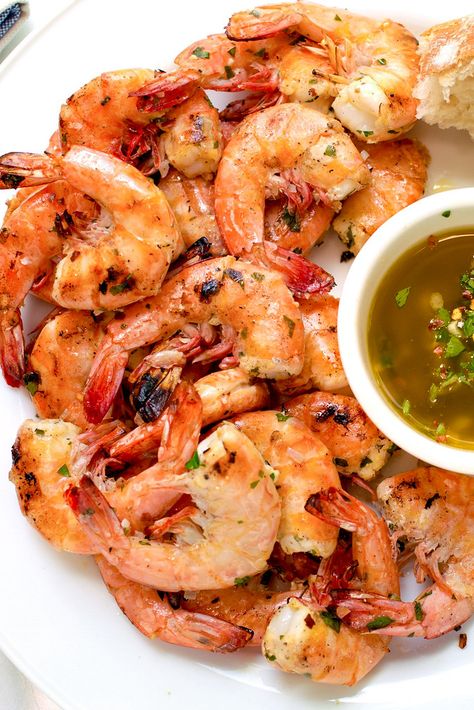 Grilled Shrimp Scampi Grilled Shrimp Scampi Recipe, Easy Grilled Shrimp Recipes, Italian Shrimp, Italian Shrimp Recipes, Shrimp Grilled, Recipes Seafood, Shrimp Scampi Recipe, Recipes Italian, Marinated Shrimp