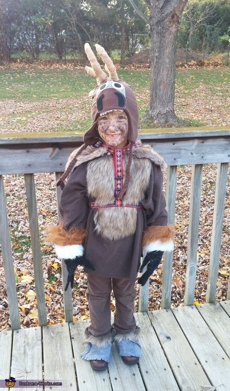 Sven, Reindeer from Frozen Costume Sven Costume, Sven Frozen, Frozen Halloween, Halloween Costumes 2014, Reindeer Costume, Homemade Costume, Frozen Costume, Costume Works, Baby Reindeer