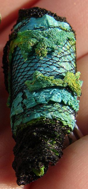 tyvek beads by luxefibre, via Flickr Tyvek Projects, Tyvek Beads, Ocean Fabric Textile Art, Tyvek Bags, Body Adornment, Fiber Jewelry, Textile Fiber Art, Fabric Beads, Paper Jewelry