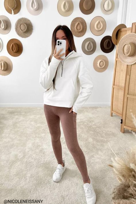 Sweatshirt Workout Outfit, Brown Athletic Leggings Outfit, Light Brown Leggings Outfit, Brown Workout Outfits, Seamless Leggings Outfit, Nike Leggings Outfit, Brown Leggings Outfit, Choco Girl, Outfit Ideas Brown