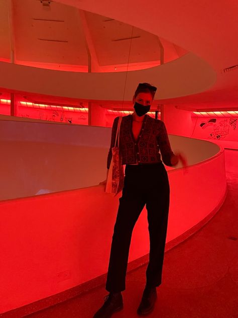 #nyc #ny #newyorkcity #guggenheim #museum #ues #uppereastside #red #redvelvet #styleinspiration #nycstyle #outfitoftheday #outfit2021 #2021 #springoutfit Guggenheim Museum, Nyc Fashion, Spring Outfit, Red Velvet, Outfit Of The Day, Style Inspiration, Pants, Red, Trousers