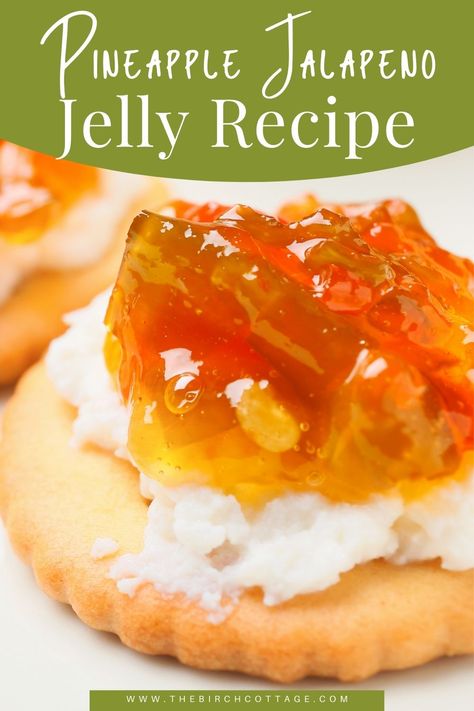 Pineapple Jalapeno Jelly, Jalapeno Jelly Recipes, Jalapeño Jelly, Canning Jam Recipes, Pepper Jelly Recipes, Jalapeno Jelly, Hot Pepper Jelly, Home Canning Recipes, Jam Recipes Homemade