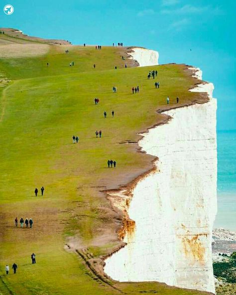 Seven Sisters Cliffs, Beautiful Places In England, Arlington Row, Gloucester Cathedral, Map Of Europe, Places In England, Seven Sisters, Europe Map, Vacation Places