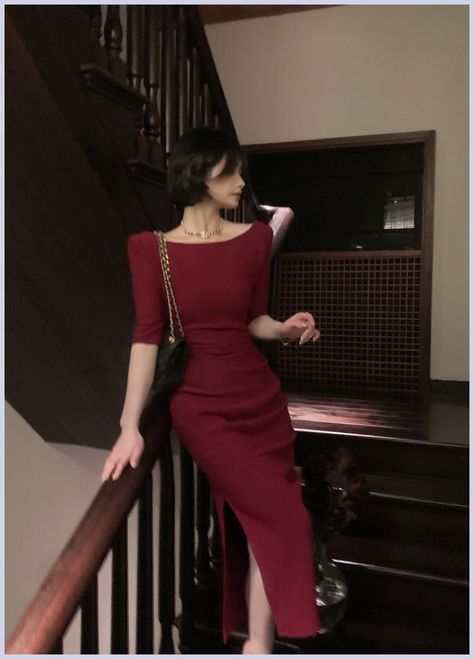 Long Bodycon Dress Outfit, Body Con Dress Outfit, Dress Office, Midi Bodycon Dress, Pink Trousers, Office Dresses For Women, Backless Crop Top, Long Bodycon Dress, Simple Dress